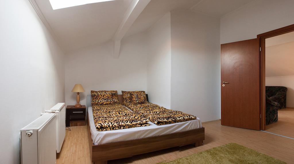 Premier Apartment Máréfalva Szoba fotó